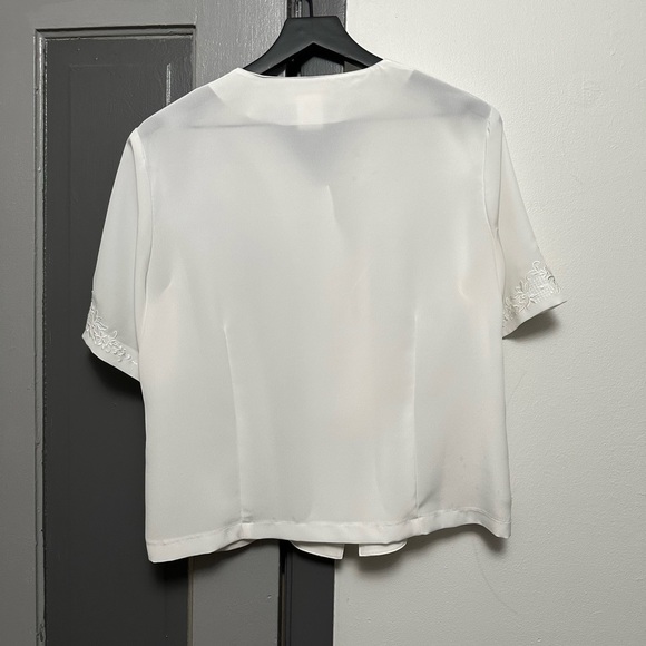 Christie and Jill blouse - Picture 2 of 5